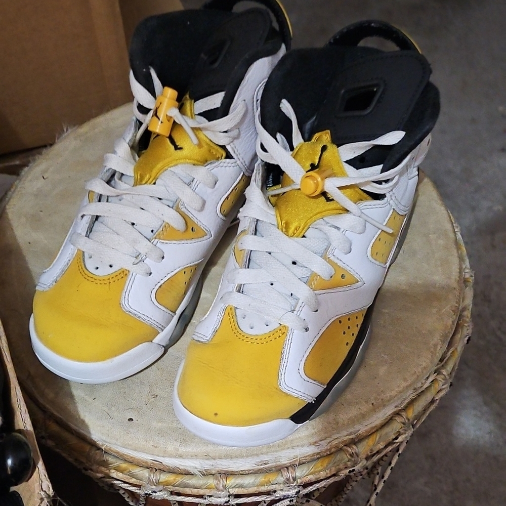 Nike Kids Yellow White Black High-Top Sneakers